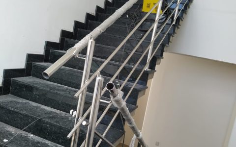 Corrimão e guarda-corpo em aço inox