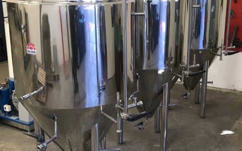 Tanques em aço inox